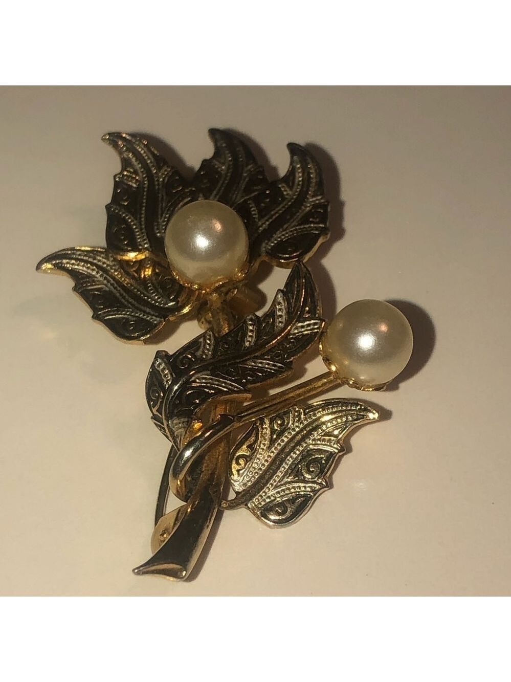 Vtg Damascene Spanish Toledo Gold Tone & Black Leaves Faux Pearl Approx 2” - Picture 2 of 6